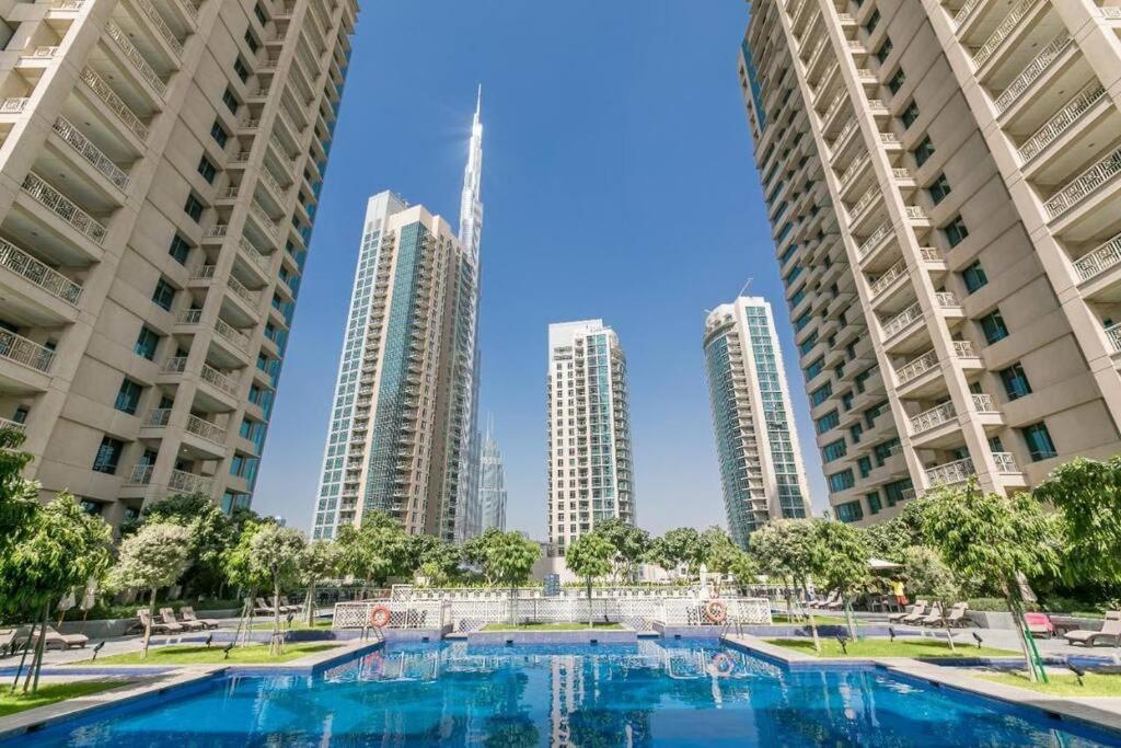 Luxury Burj Khalifa View - Mins Walking Dubai Mall Apartamento Exterior foto